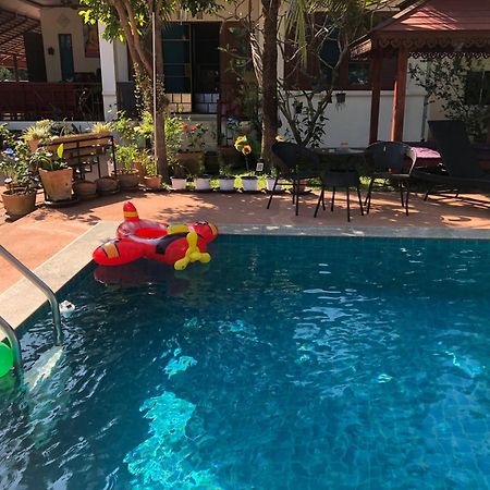 Naraya Homestay San Pa Tong Exteriör bild