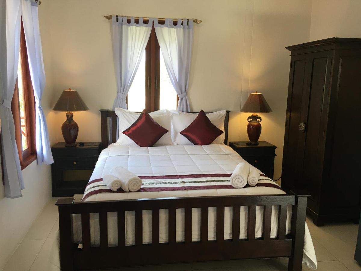 Naraya Homestay San Pa Tong Exteriör bild