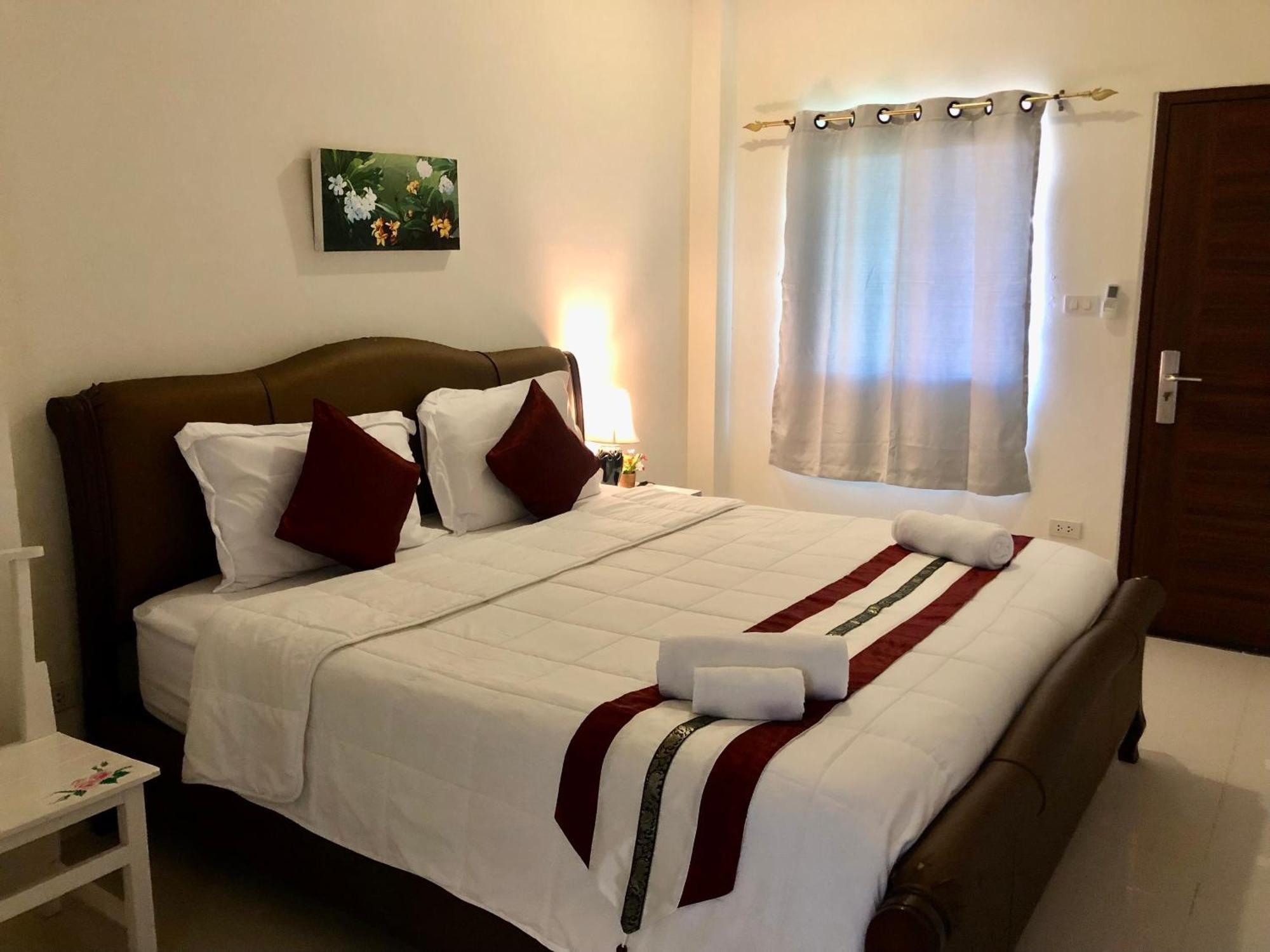 Naraya Homestay San Pa Tong Exteriör bild