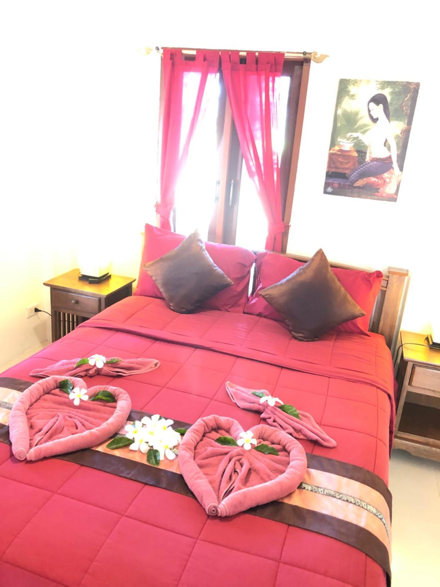 Naraya Homestay San Pa Tong Exteriör bild